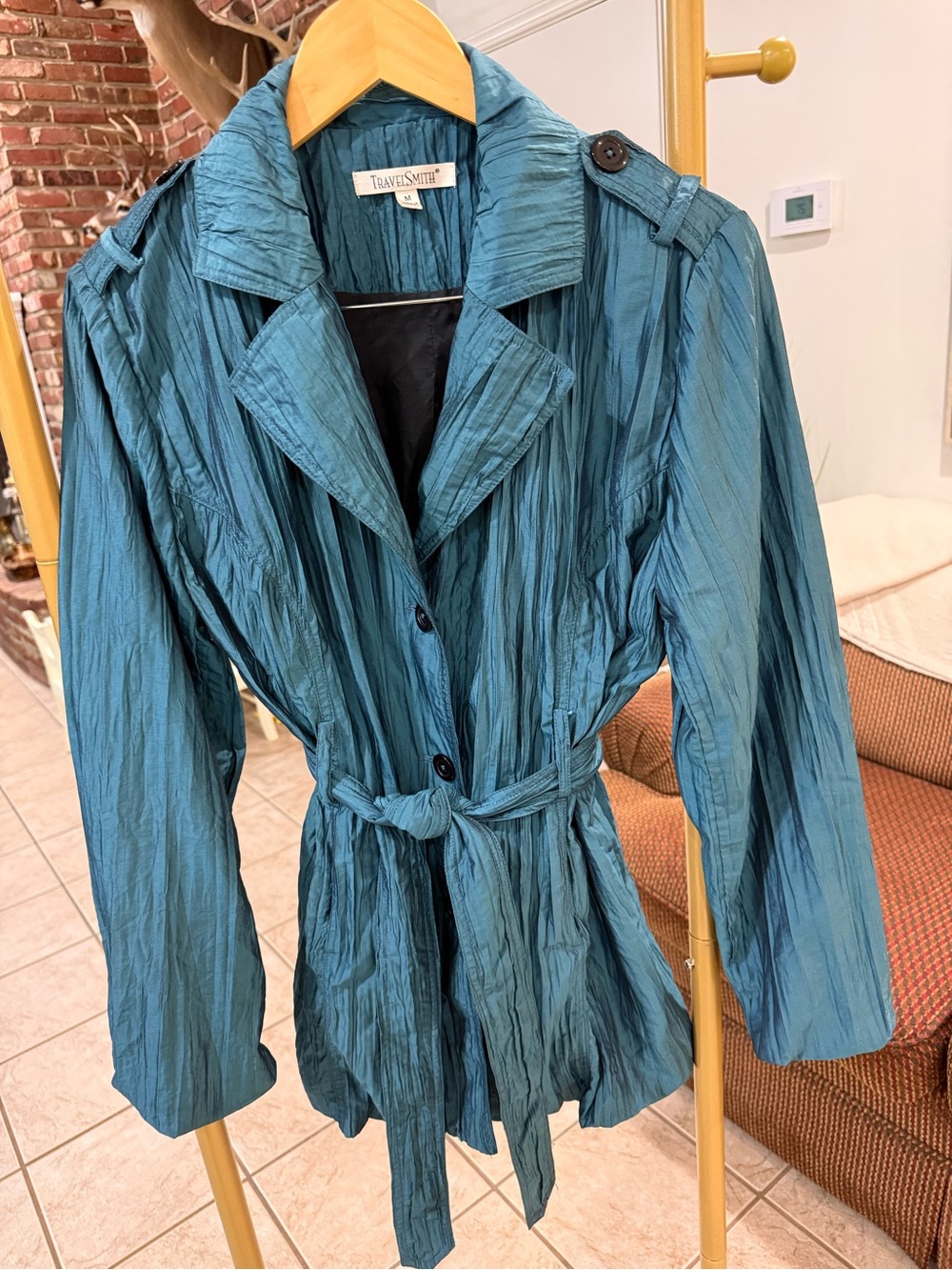 TravelSmith M Teal Crinkle Belted Trench Jacket
